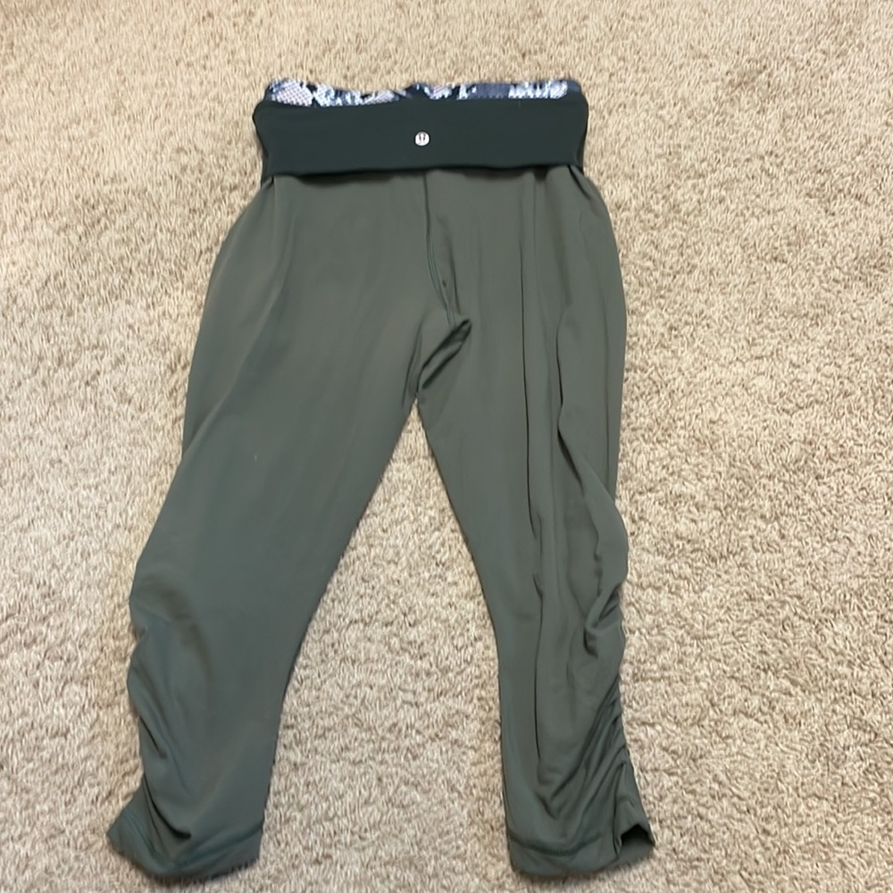 Lululemon Sunset Salutation Crop